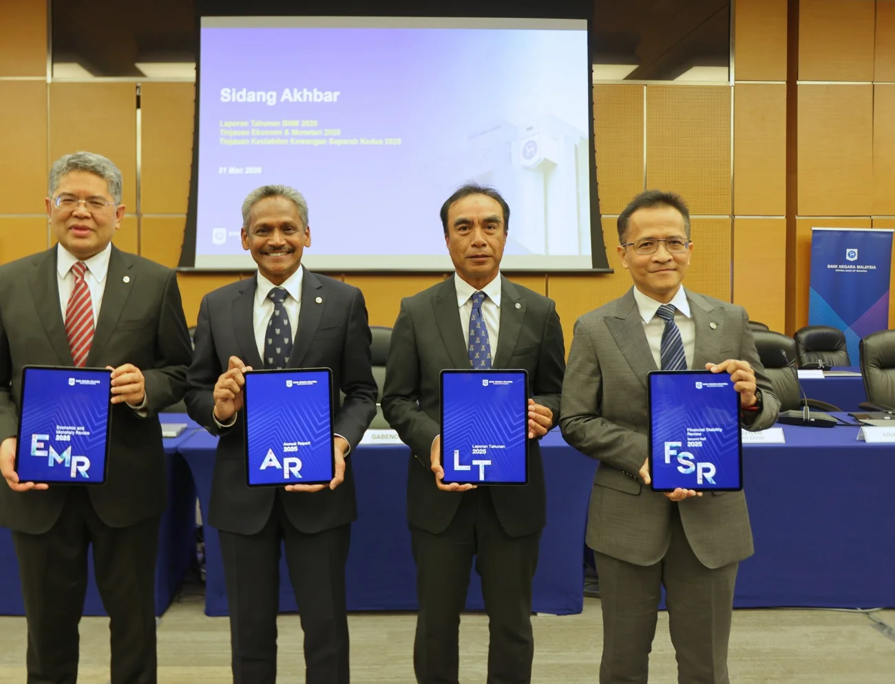 Cropped Ar2025 Pix2 (1)